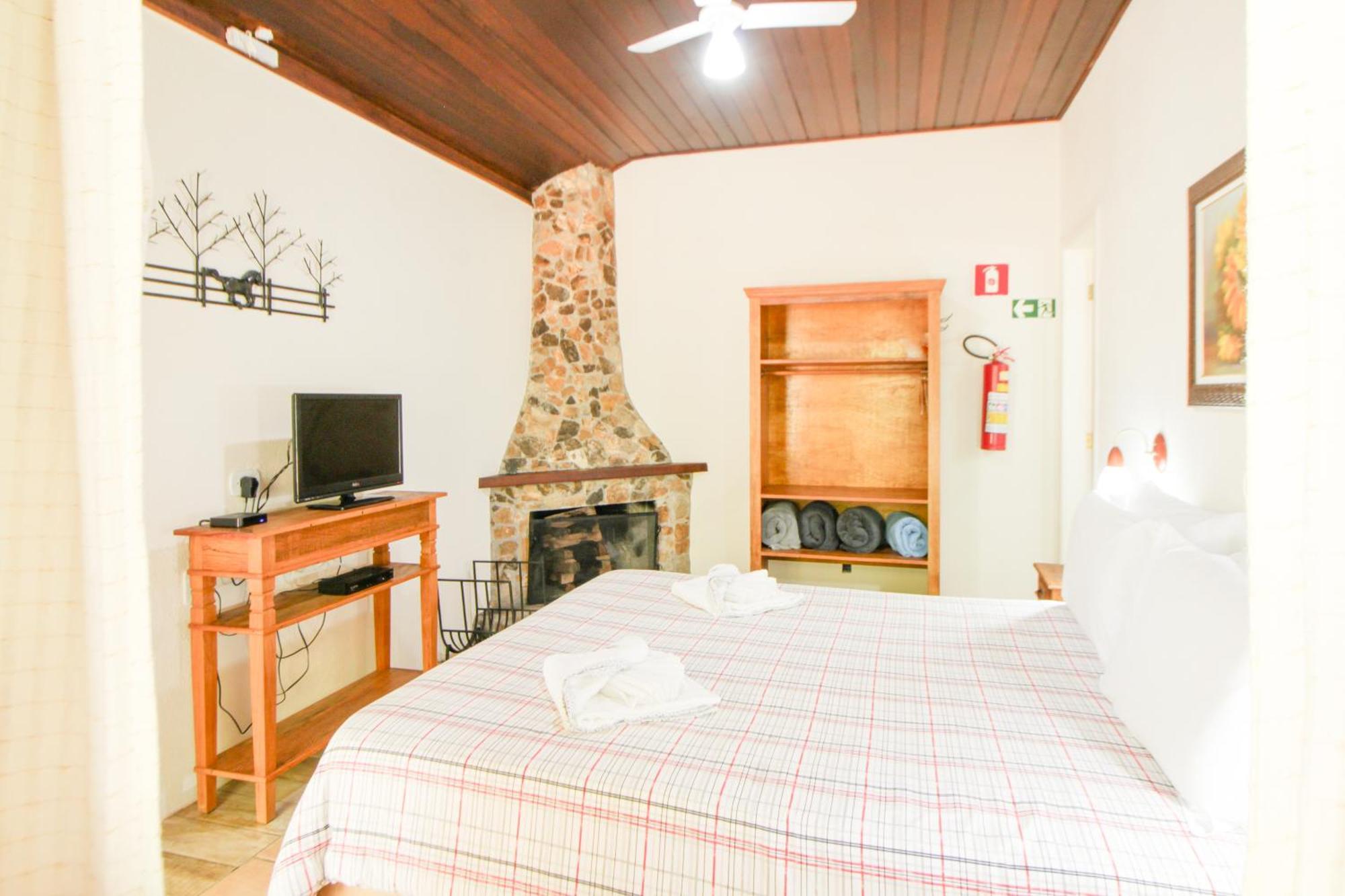 Pousada Highland Santo Antonio do Pinhal Ruang foto